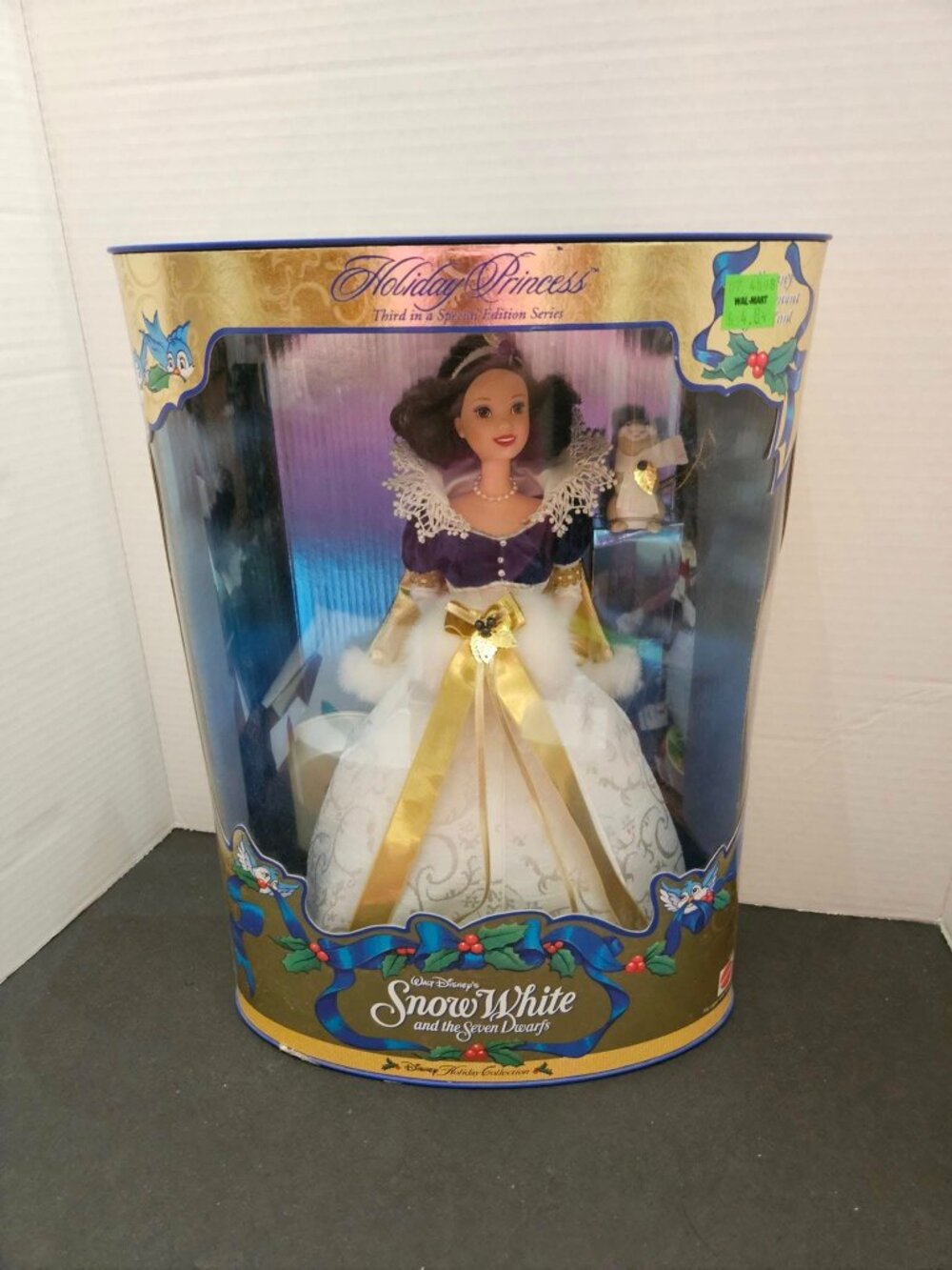 Disney Snow White Holiday Princess Barbie 1998